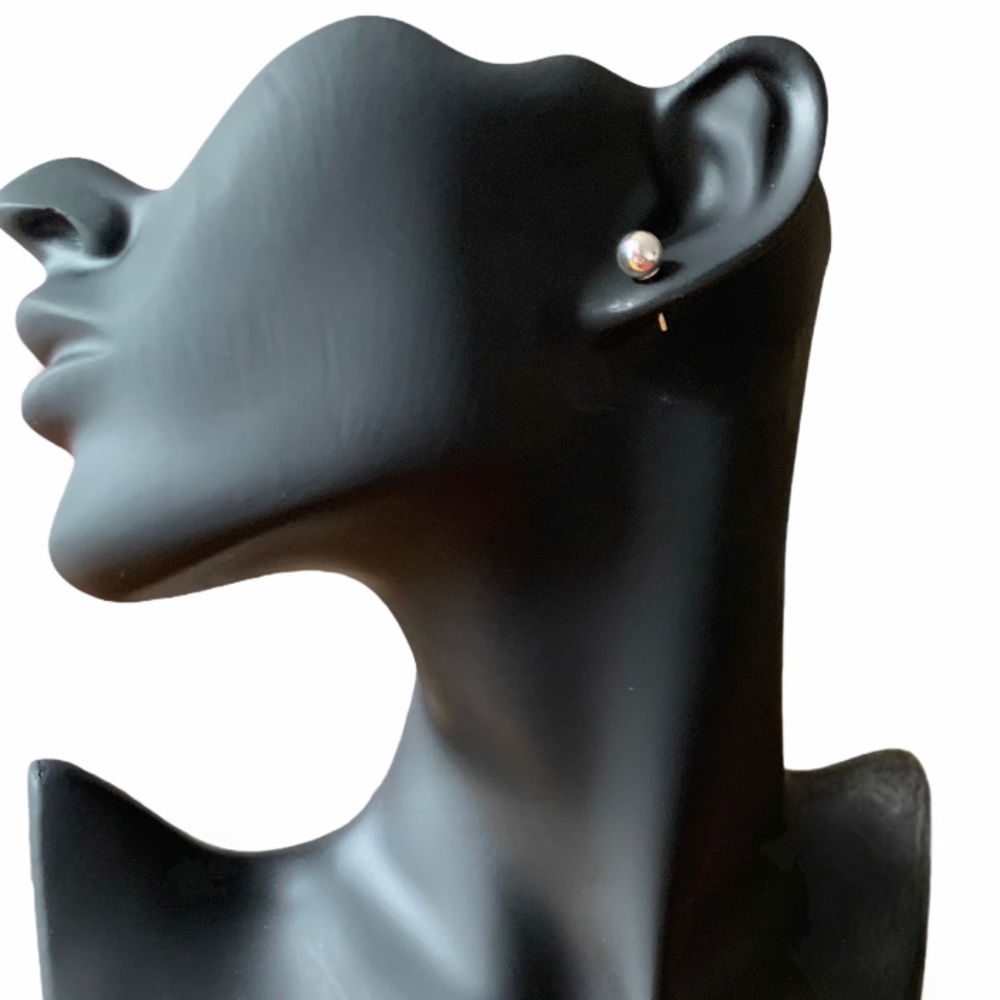 925 Sterling silver with rhodium ball studs - Picture 7 of 7